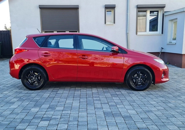 Toyota Auris cena 47999 przebieg: 98000, rok produkcji 2014 z Czarna Białostocka małe 562